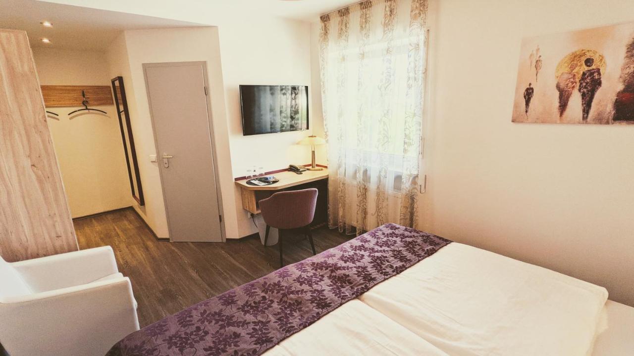 Hotel Rotes Ross Erlangen Extérieur photo