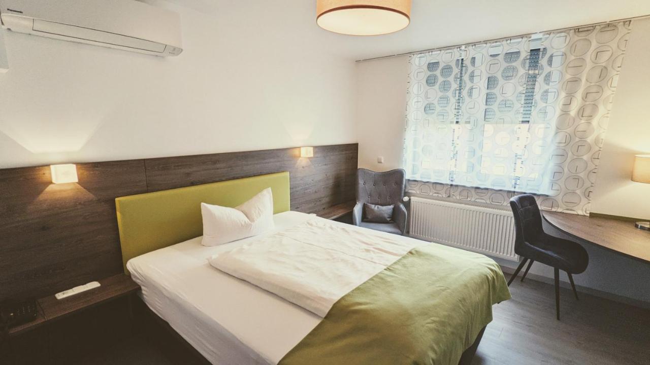 Hotel Rotes Ross Erlangen Extérieur photo